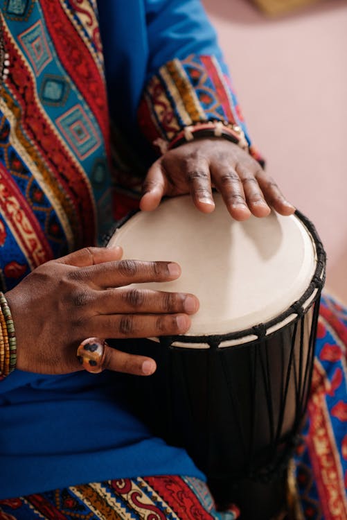 Imagen relacionada con Tocar Djembe